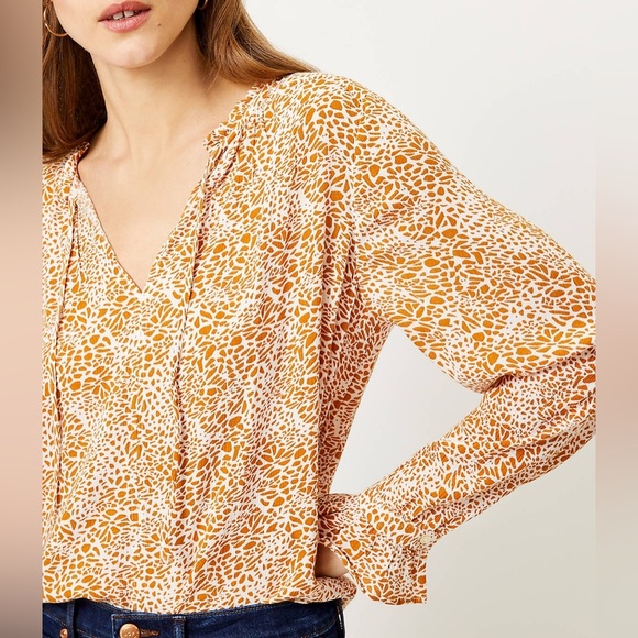 Loft Animal Print Peasant Blouse Medium neutral boho effortless feminine - Picture 3 of 11
